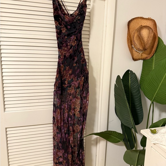 Showpo. Dresses & Skirts - Showpo Dark Floral Maxi Dress